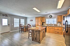 Waterfront New Orleans Home w/ Private Dock & Pier