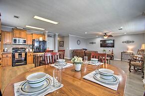 Waterfront New Orleans Home w/ Private Dock & Pier