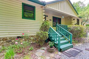 Ellijay Cabin With Porch & Private Hot Tub!