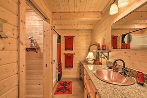 Ellijay Cabin With Porch & Private Hot Tub!