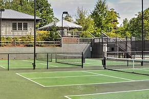 Big Canoe Cabin w/ Mountain View, Hiking & Lake!