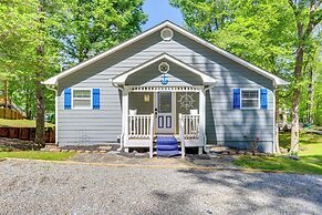 Lakefront Eatonton Getaway w/ Dock & Grill!