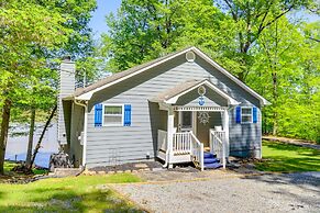 Lakefront Eatonton Getaway w/ Dock & Grill!