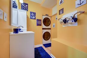 Lakefront Eatonton Getaway w/ Dock & Grill!