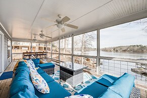 Lakefront Eatonton Getaway w/ Dock & Grill!