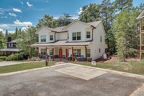 Hot Tub & EV Charger: Helen Getaway w/ Views!