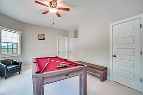 Hot Tub & EV Charger: Helen Getaway w/ Views!