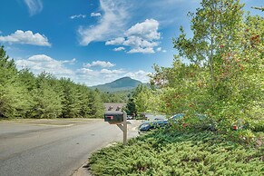 Hot Tub & EV Charger: Helen Getaway w/ Views!