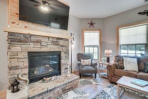 Hot Tub & EV Charger: Helen Getaway w/ Views!