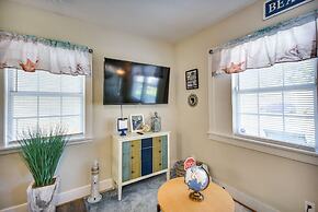 Hampton Home w/ Grill < 1 Mi to Beach!