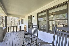 2 Mi to Lake: Blue Ridge 'yellowbird Cottage'