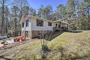 2 Mi to Lake: Blue Ridge 'yellowbird Cottage'