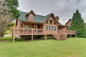 Hiawassee Riverfront Cabin: 7 Mi to Lake Chatuge!