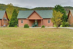 Hiawassee Riverfront Cabin: 7 Mi to Lake Chatuge!