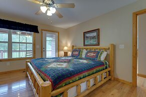 Hiawassee Riverfront Cabin: 7 Mi to Lake Chatuge!