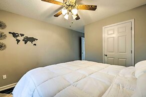 Powder Springs Getaway - Patio & Lake Access!