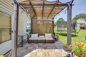 Powder Springs Getaway - Patio & Lake Access!