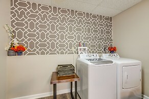 Powder Springs Getaway - Patio & Lake Access!