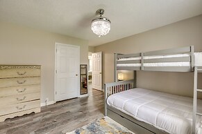 Powder Springs Getaway - Patio & Lake Access!