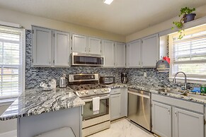 Powder Springs Getaway - Patio & Lake Access!