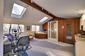 Pet-friendly Marblehead Home Near Preston Beach!