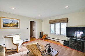 Pet-friendly Marblehead Home Near Preston Beach!