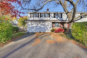 Pet-friendly Marblehead Home Near Preston Beach!