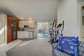 Pet-friendly Marblehead Home Near Preston Beach!