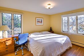 Pet-friendly Marblehead Home Near Preston Beach!