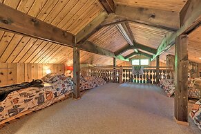 Serene Sky Valley Family Chalet w/ Fireplace