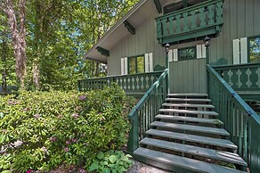 Serene Sky Valley Family Chalet w/ Fireplace