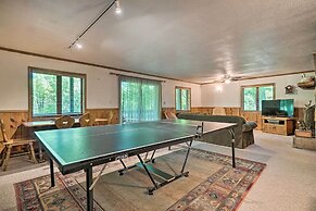 Serene Sky Valley Family Chalet w/ Fireplace