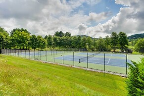 Serene Sky Valley Family Chalet w/ Fireplace