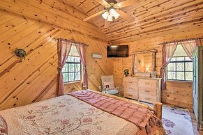 Cozy Hiawassee Cabin w/ Fire Pit & Mtn Views!