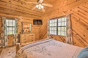 Cozy Hiawassee Cabin w/ Fire Pit & Mtn Views!