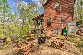 Cozy Hiawassee Cabin w/ Fire Pit & Mtn Views!