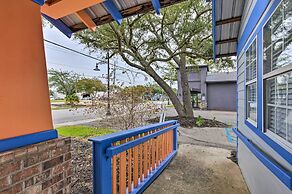 Downtown Ocean Springs Duplex w/ A/C 1 Mi to Beach