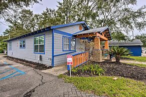 Downtown Ocean Springs Duplex w/ A/C 1 Mi to Beach