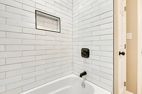 Modern Atlanta Vacation Rental Near Downtown!