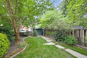 Modern Alexandria Townhome ~ 2 Mi to Old Town!