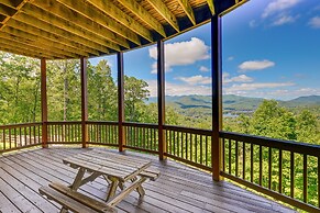 Hiawassee Vacation Rental: 1 Mi to Lake Chatuge!