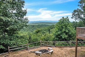 Scenic Talking Rock Creek Resort Home w/ Hot Tub