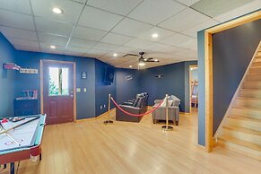 Scenic Talking Rock Creek Resort Home w/ Hot Tub