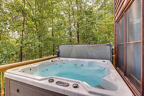Scenic Talking Rock Creek Resort Home w/ Hot Tub