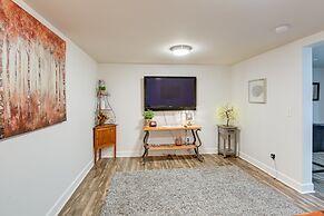 Old Hickory Hideout: Charming Apt w/ Deck!