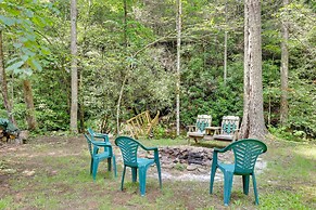 Secluded Cross Creek Cabin w/ Deck & Fire Pit!