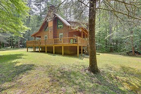 Secluded Cross Creek Cabin w/ Deck & Fire Pit!