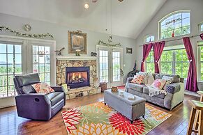 Eclectic Ranger Home w/ Mtn Views + Hot Tub!