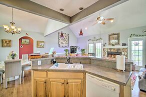 Eclectic Ranger Home w/ Mtn Views + Hot Tub!