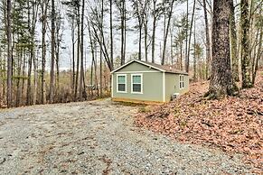 Cozy Demorest Cottage w/ Private Yard & Fire Pit